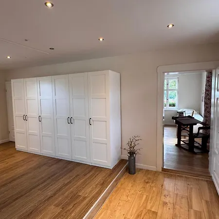 Niemtsch -alte Schule- *