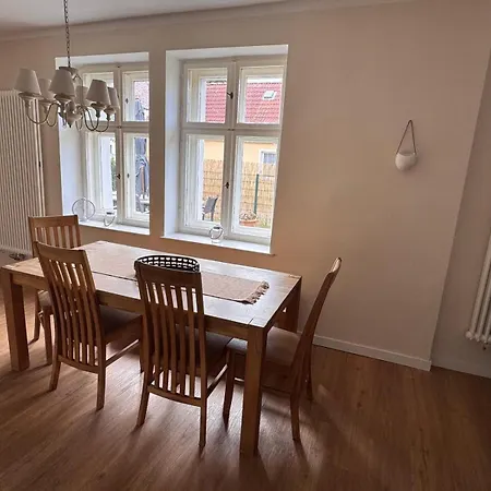 Niemtsch -alte Schule- *