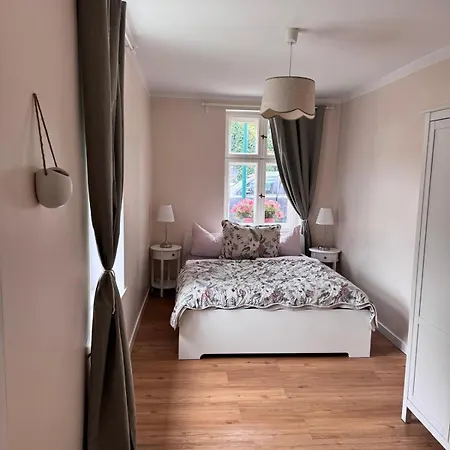 Holiday home Niemtsch -alte Schule- *