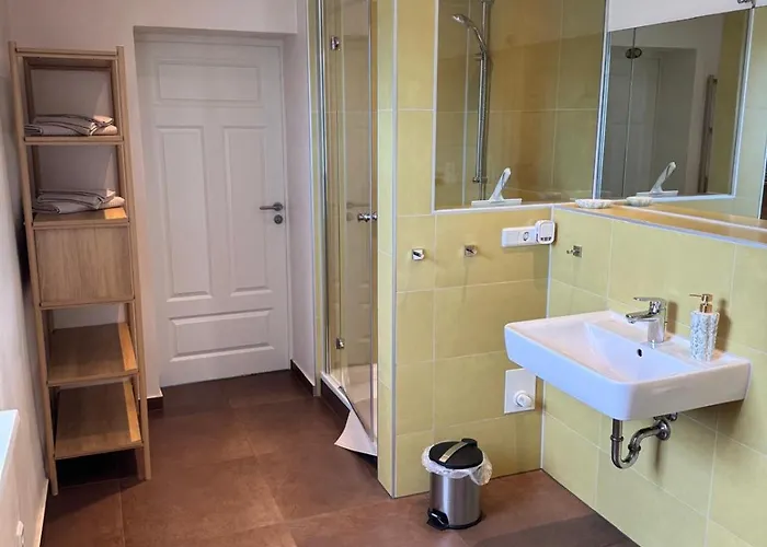 Niemtsch -alte Schule-