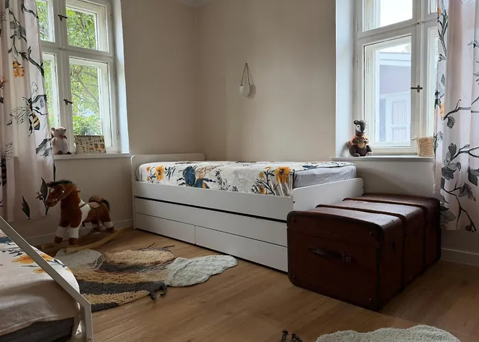 Niemtsch -alte Schule- * Senftenberg